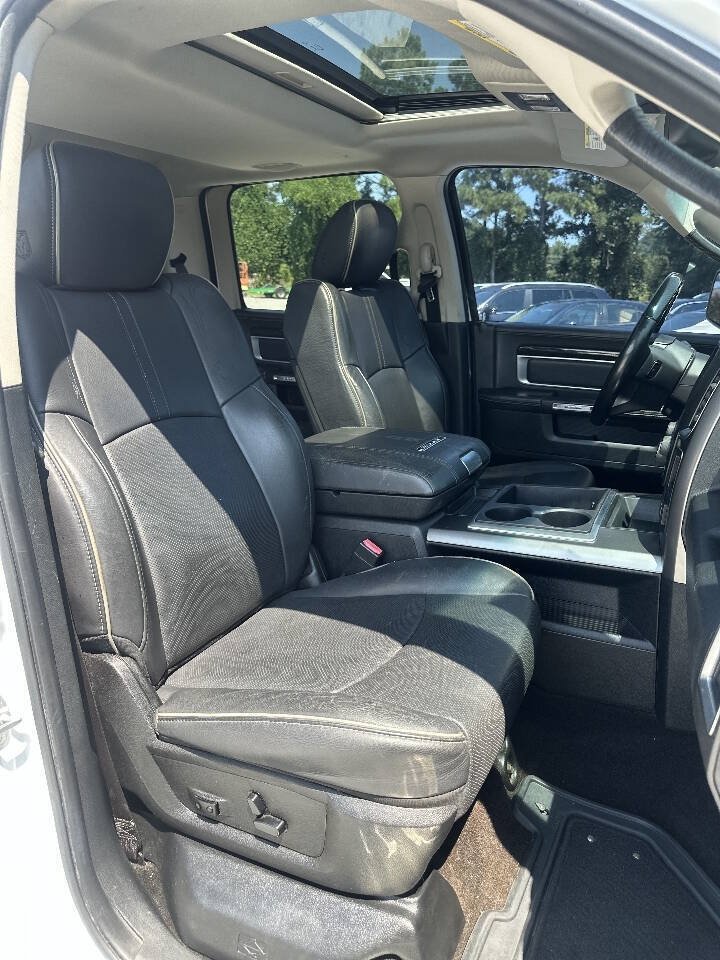 Used 2014 RAM 1500 Limited RWD image 33