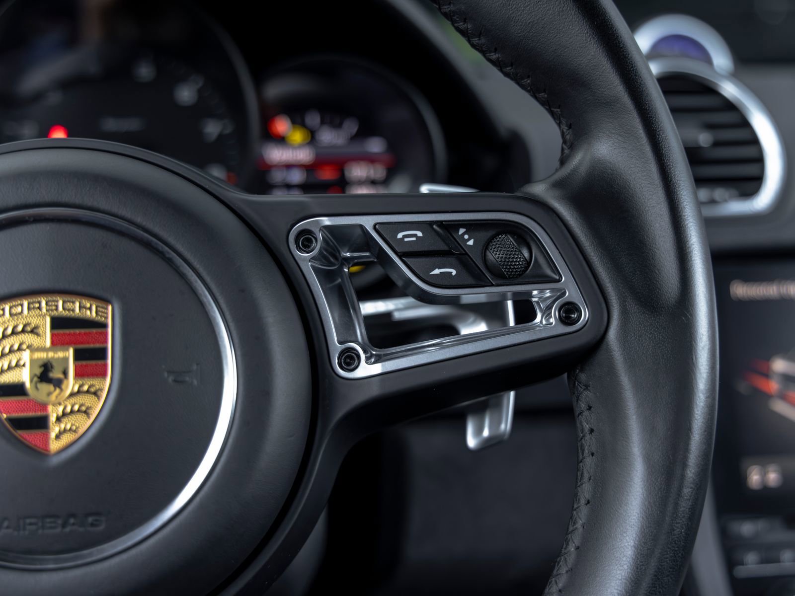 Used 2021 Porsche 718 Boxster Spyder RWD image 31