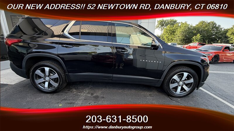 Used 2020 Chevrolet Traverse LT w/ LT Premium Package AWD/4WD image 6