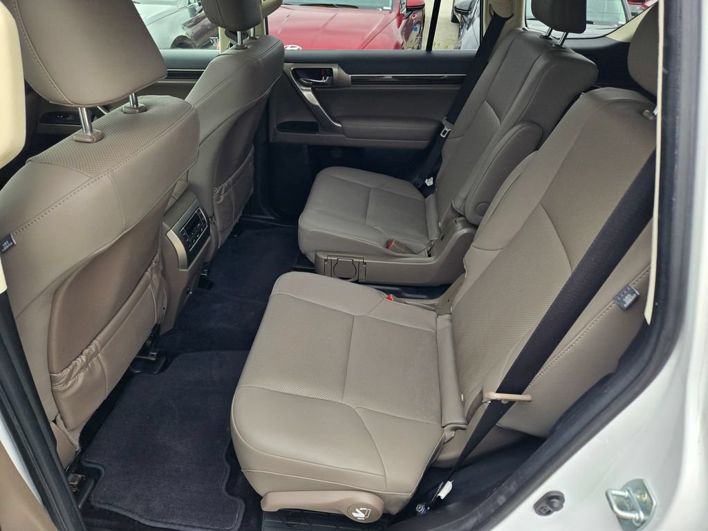 Used 2020 Lexus GX 460 Premium AWD/4WD image 28