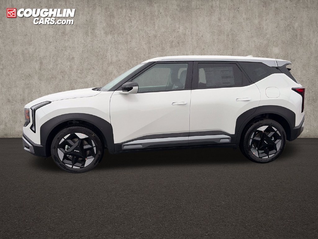 New 2027 Kia Seltos S FWD image 4