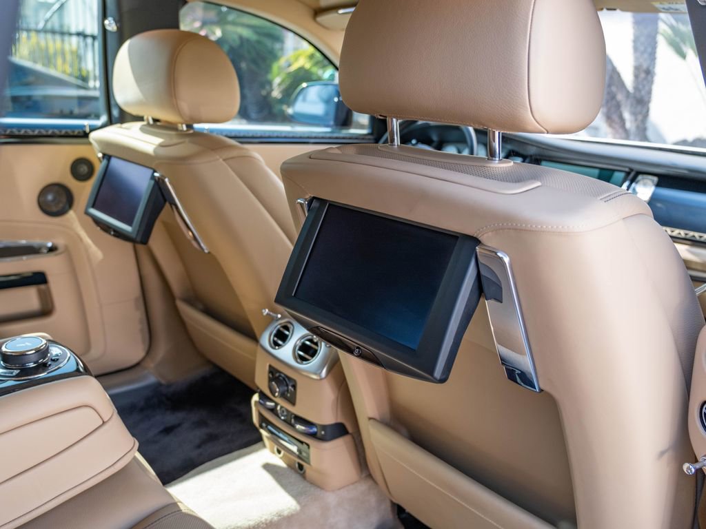 Certified 2016 Rolls-Royce Ghost image 35