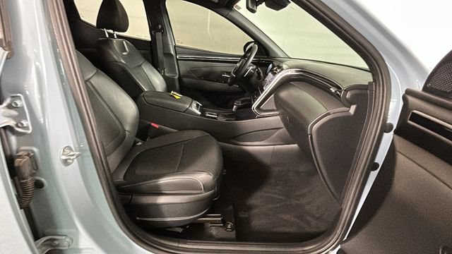 Used 2022 Hyundai Santa Cruz Limited AWD/4WD image 31