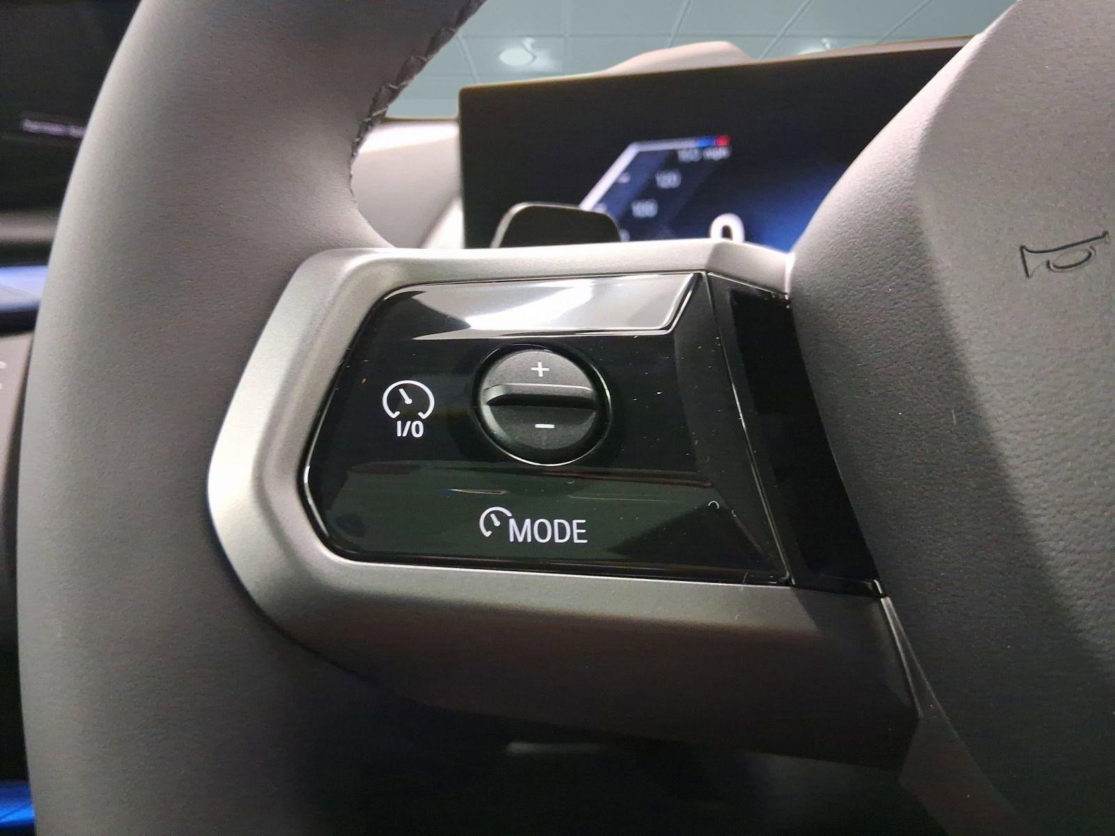 New 2026 BMW X3 xDrive30 w/ Premium Package image 14