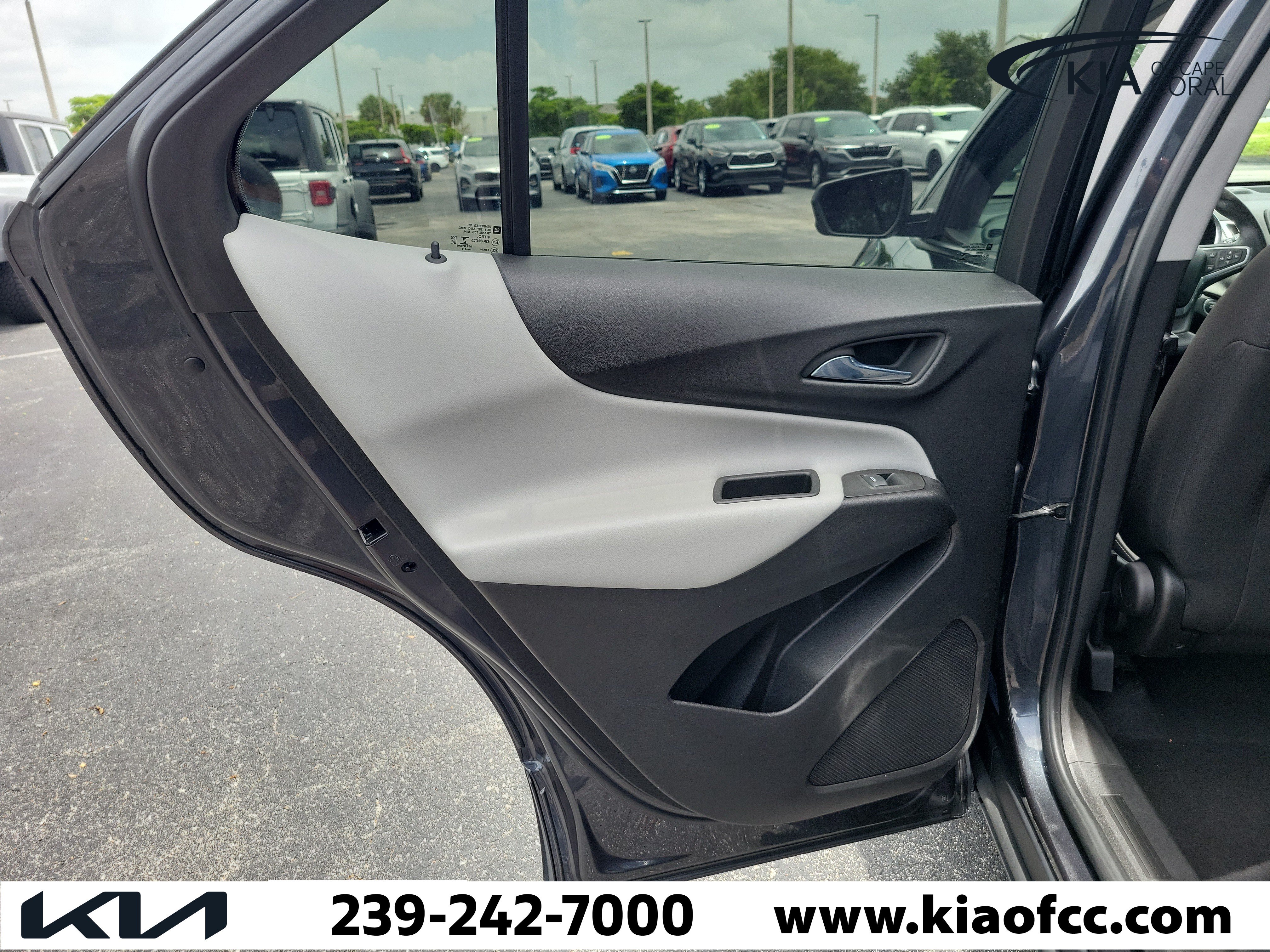 Used 2022 Chevrolet Equinox LS FWD image 14
