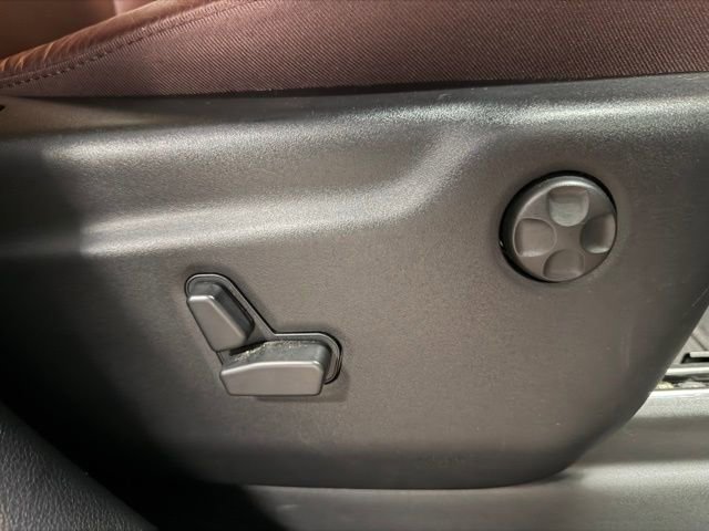 Used 2025 Dodge Durango GT image 35