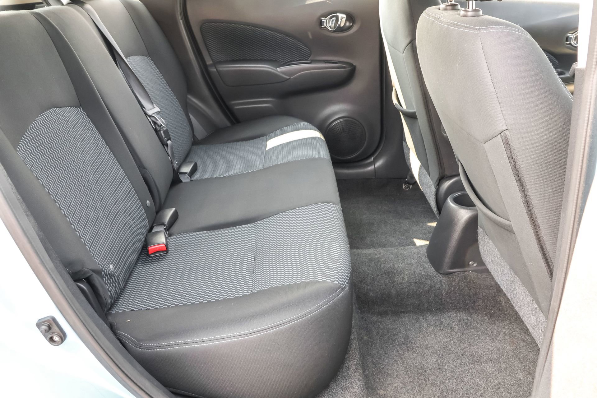 Used 2014 Nissan Versa Note SV w/ Sport Value Package image 36