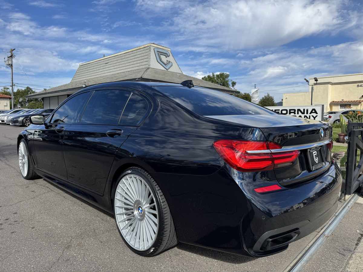 Used 2019 BMW 740i w/ Executive Package image 3