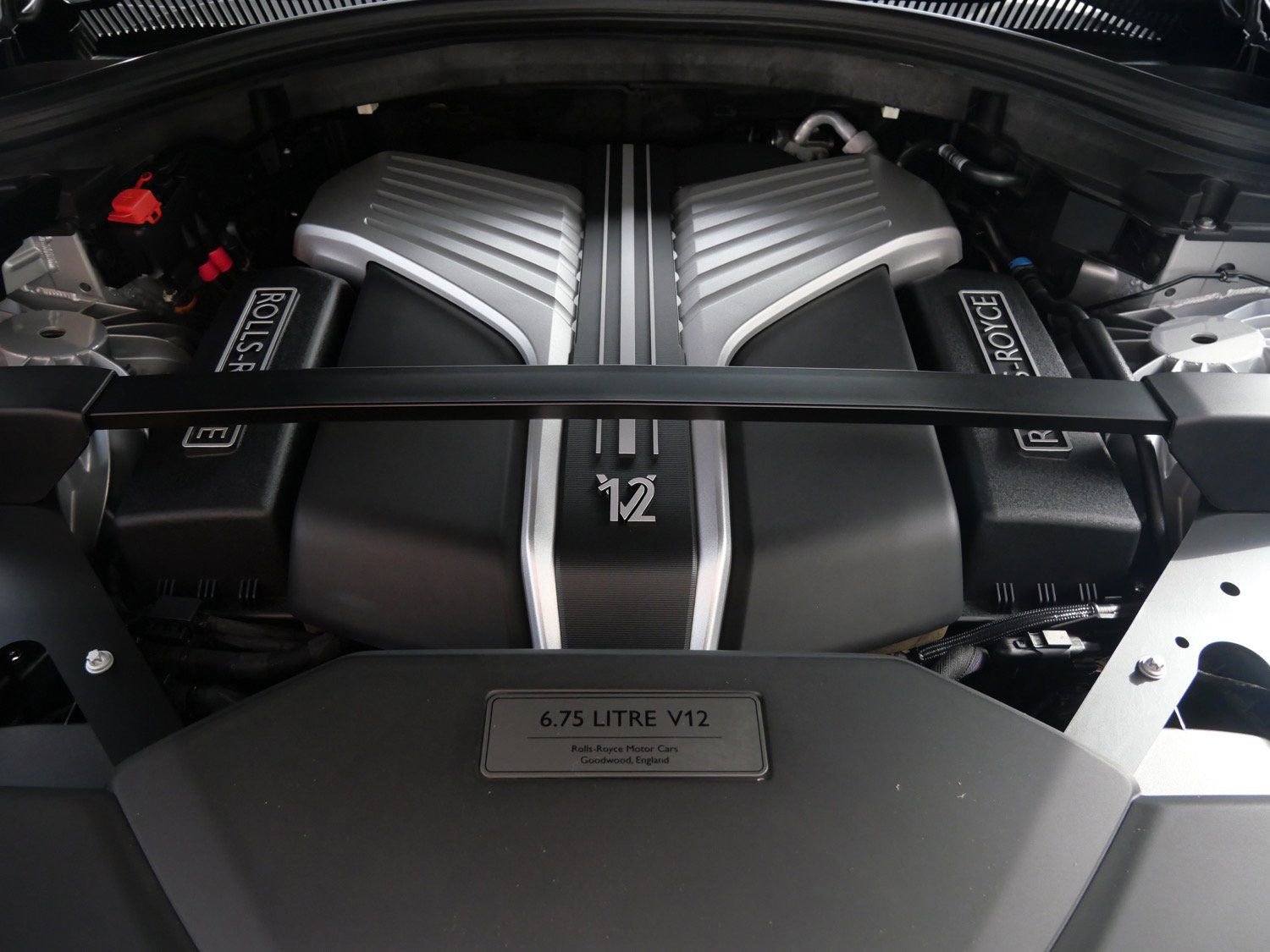 New 2025 Rolls-Royce Cullinan image 33