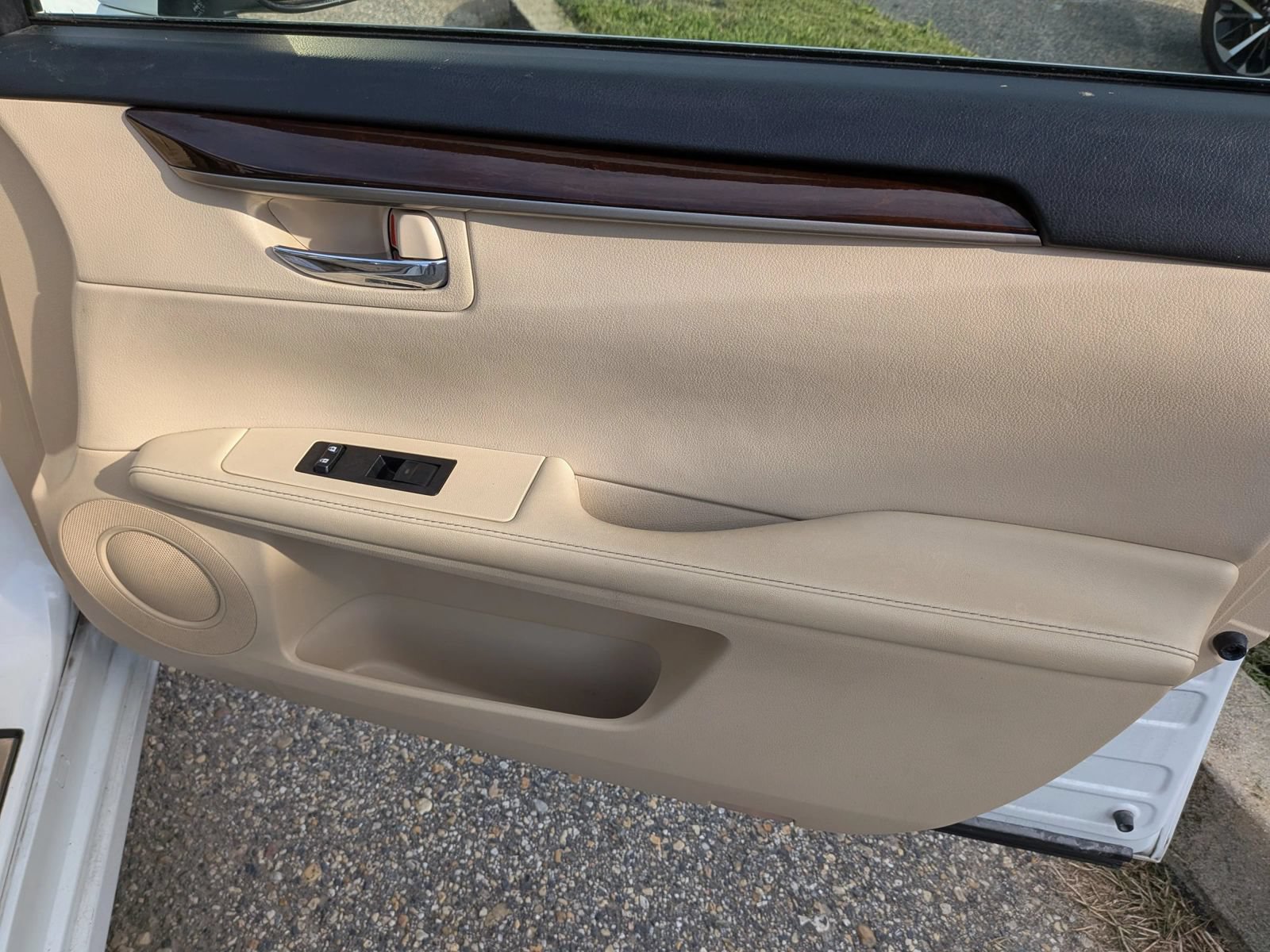 Used 2013 Lexus ES 350 w/ Premium Pkg FWD image 37