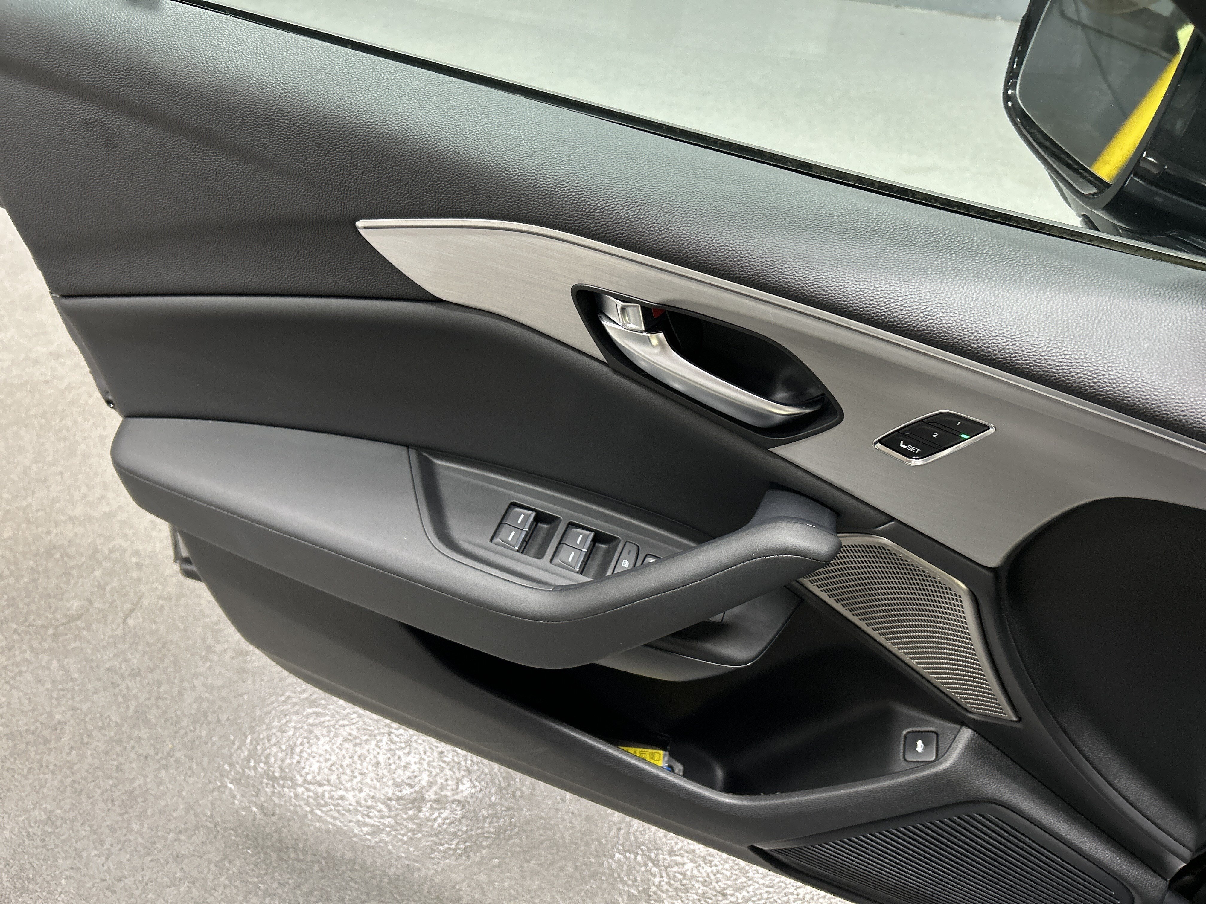 Used 2023 Acura TLX w/ Technology Package FWD image 14