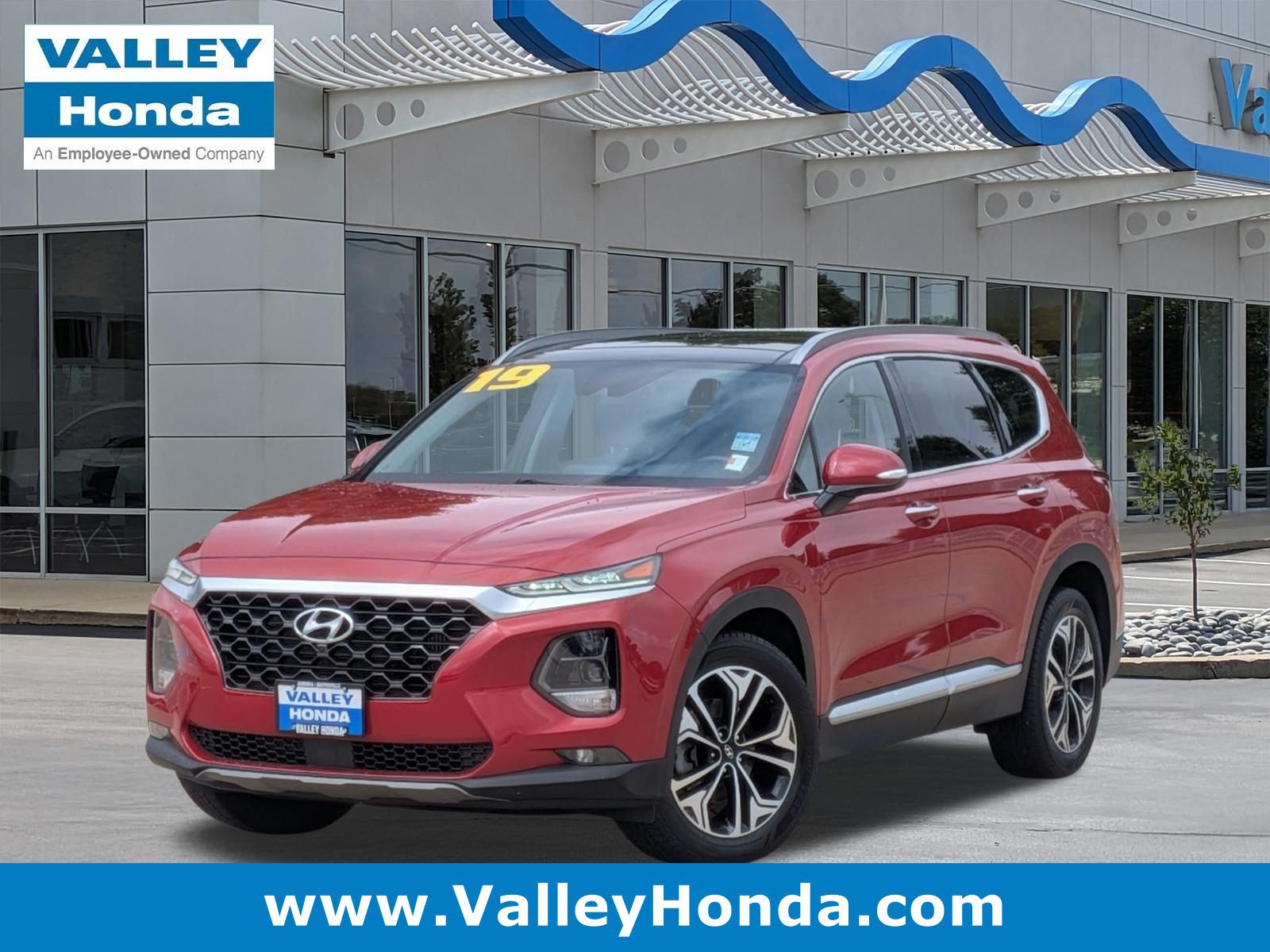 Used 2019 Hyundai Santa Fe AWD image 1