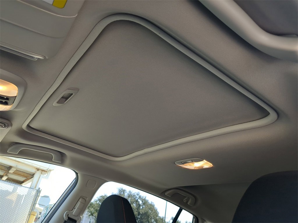 Used 2023 Subaru Crosstrek 2.0i Premium image 19