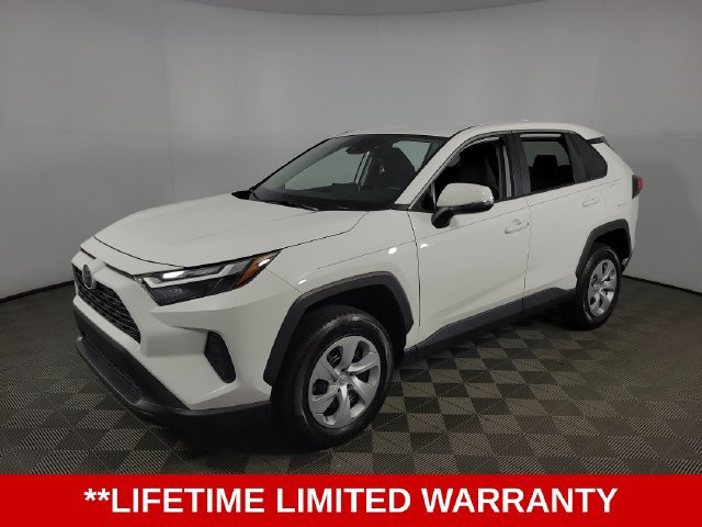 Used 2024 Toyota RAV4 LE FWD image 3