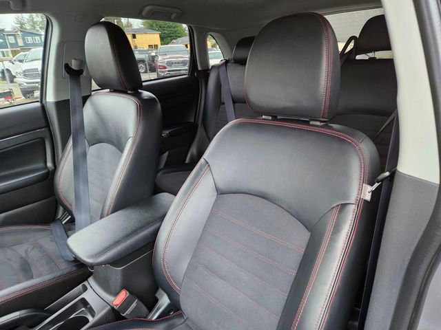 Used 2024 Mitsubishi Outlander Sport SE AWD/4WD image 15