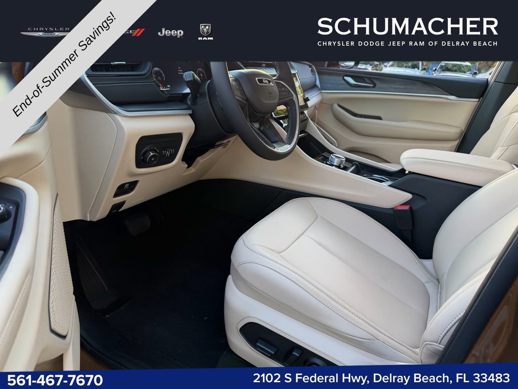 New 2026 Jeep Grand Cherokee Limited RWD image 13