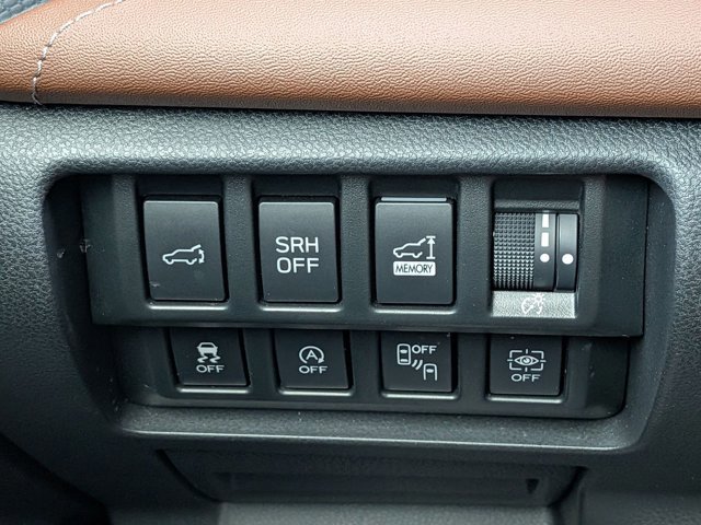 Used 2023 Subaru Forester Touring image 18