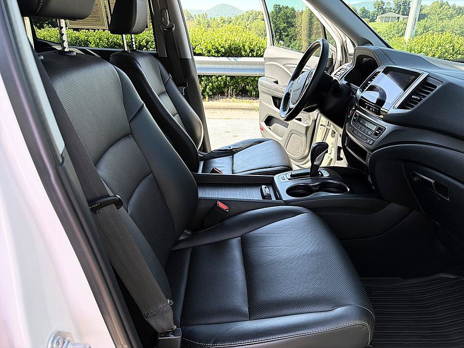 Used 2017 Honda Ridgeline RTL-T image 7