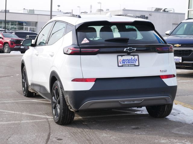 Used 2023 Chevrolet Bolt EUV LT w/ Convenience Package image 6
