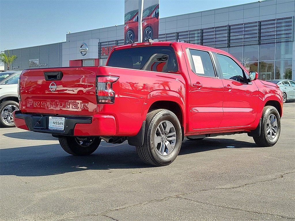 Certified 2025 Nissan Frontier SV image 28