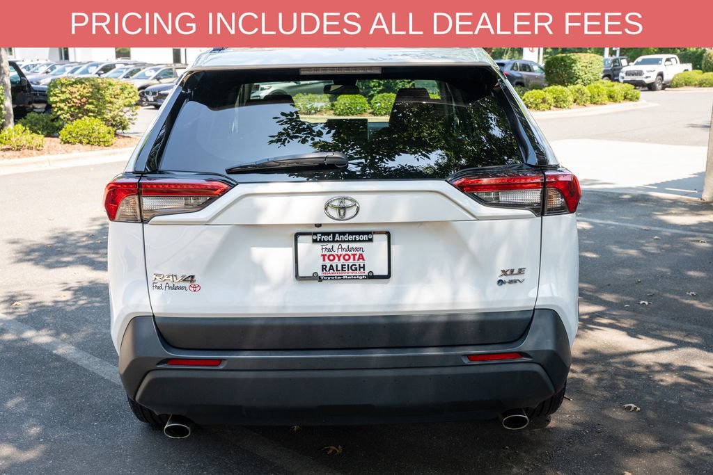 Certified 2025 Toyota RAV4 XLE AWD/4WD image 4