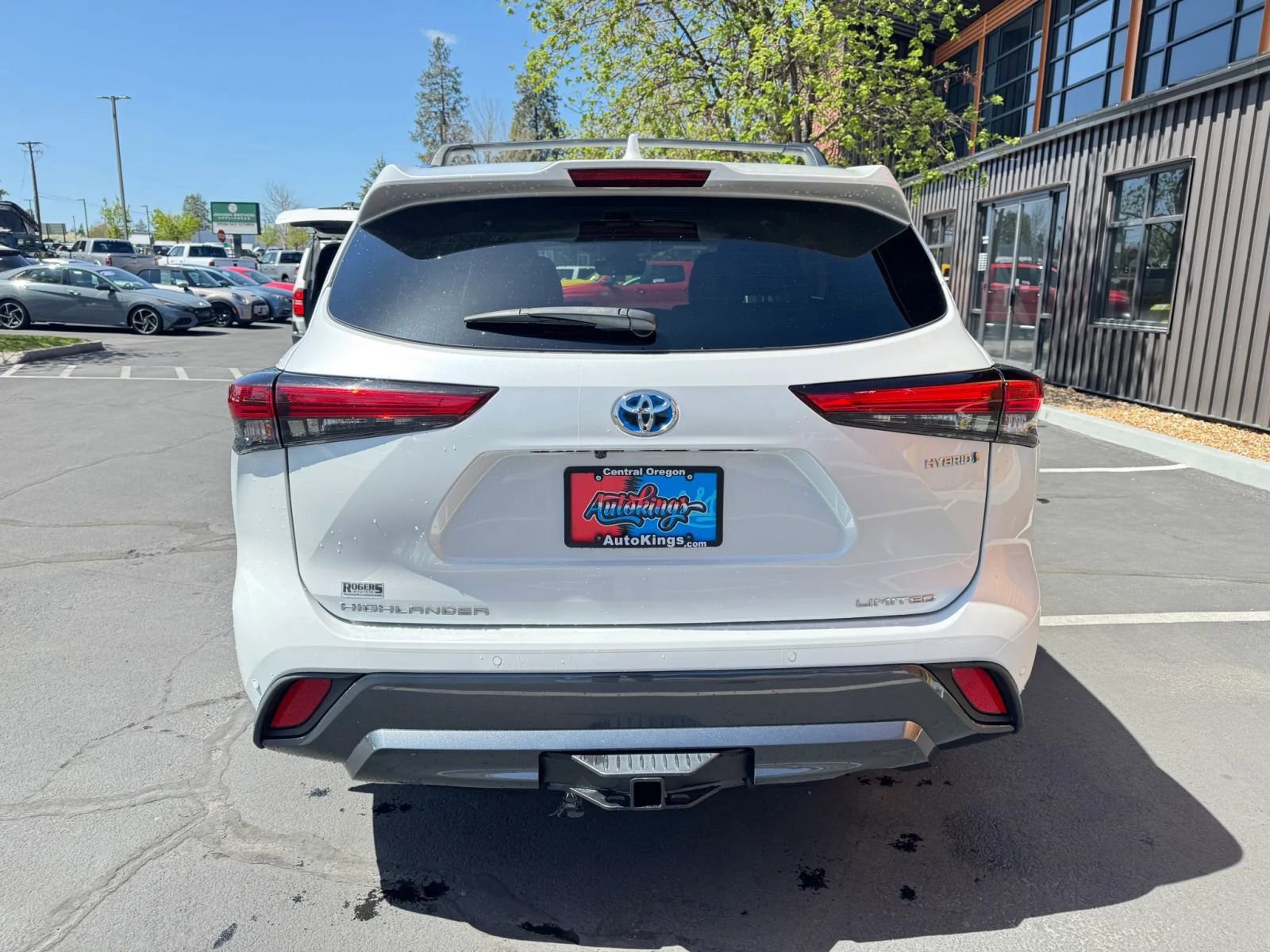 Used 2022 Toyota Highlander Limited AWD/4WD image 4