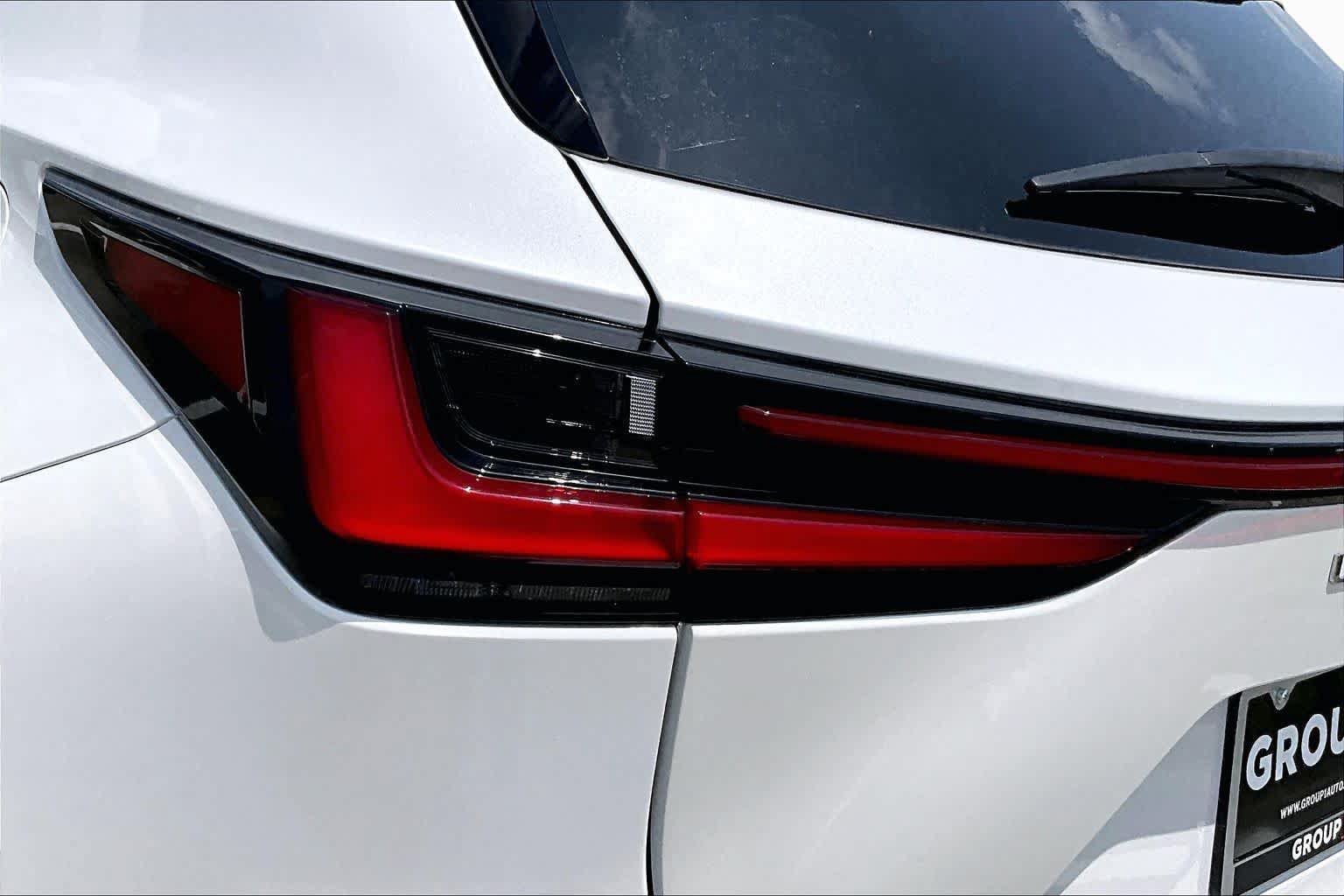 Used 2024 Lexus NX 250 FWD w/ Towing Package (2000 Lbs) image 26