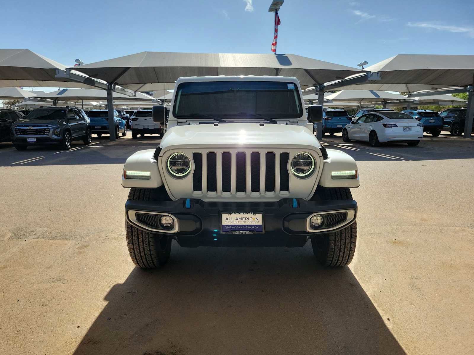 Used 2022 Jeep Wrangler Unlimited Sahara AWD/4WD image 3