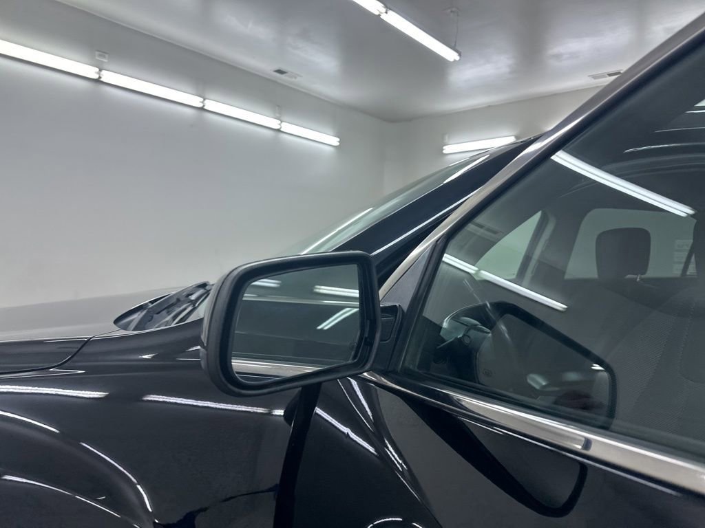 Used 2017 Chevrolet Equinox LT w/ Convenience Package image 17