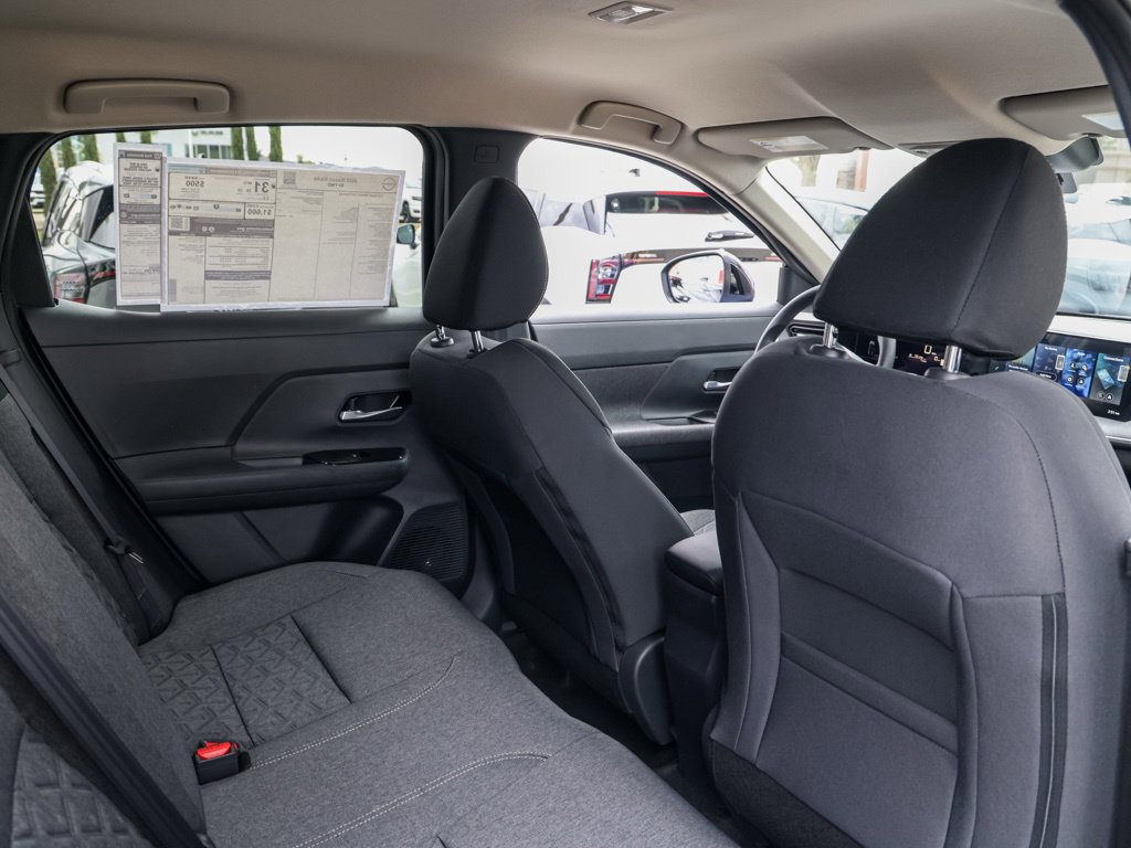 New 2026 Nissan Kicks SV FWD image 17