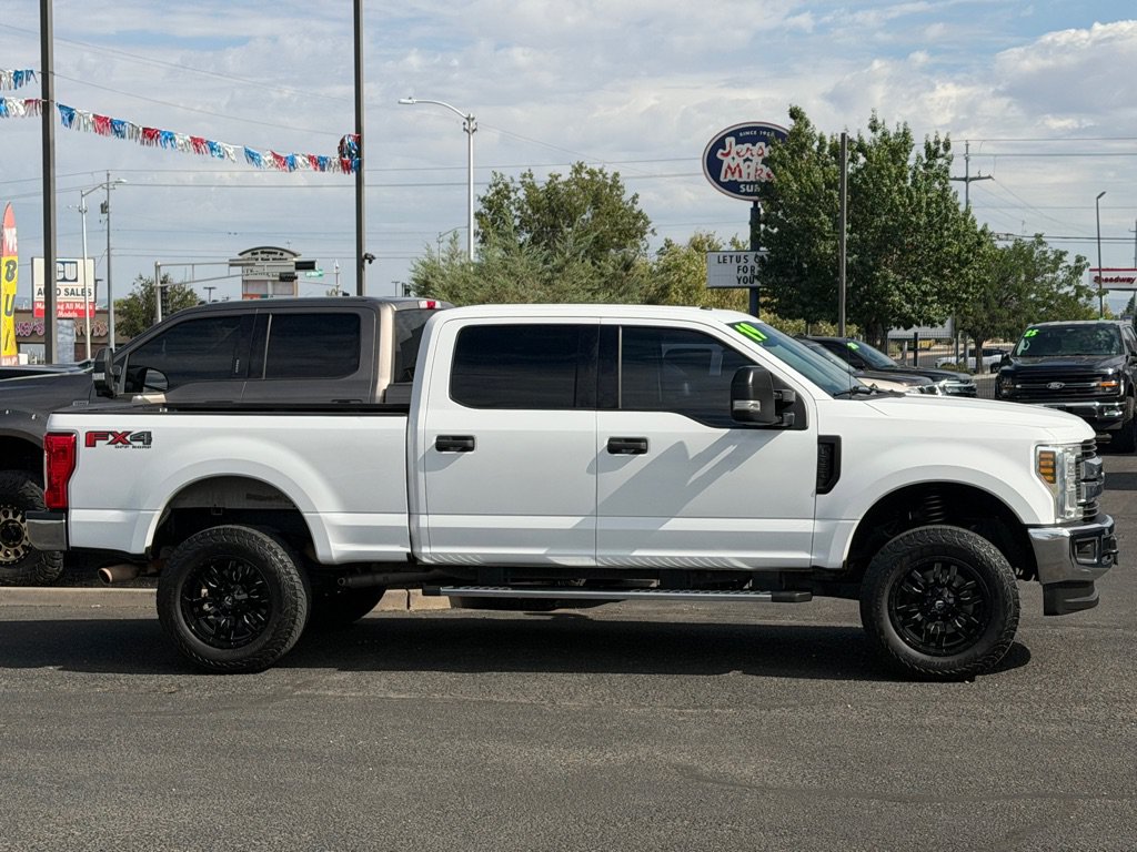 Used 2019 Ford F250 XLT w/ XLT Value Package AWD/4WD image 3