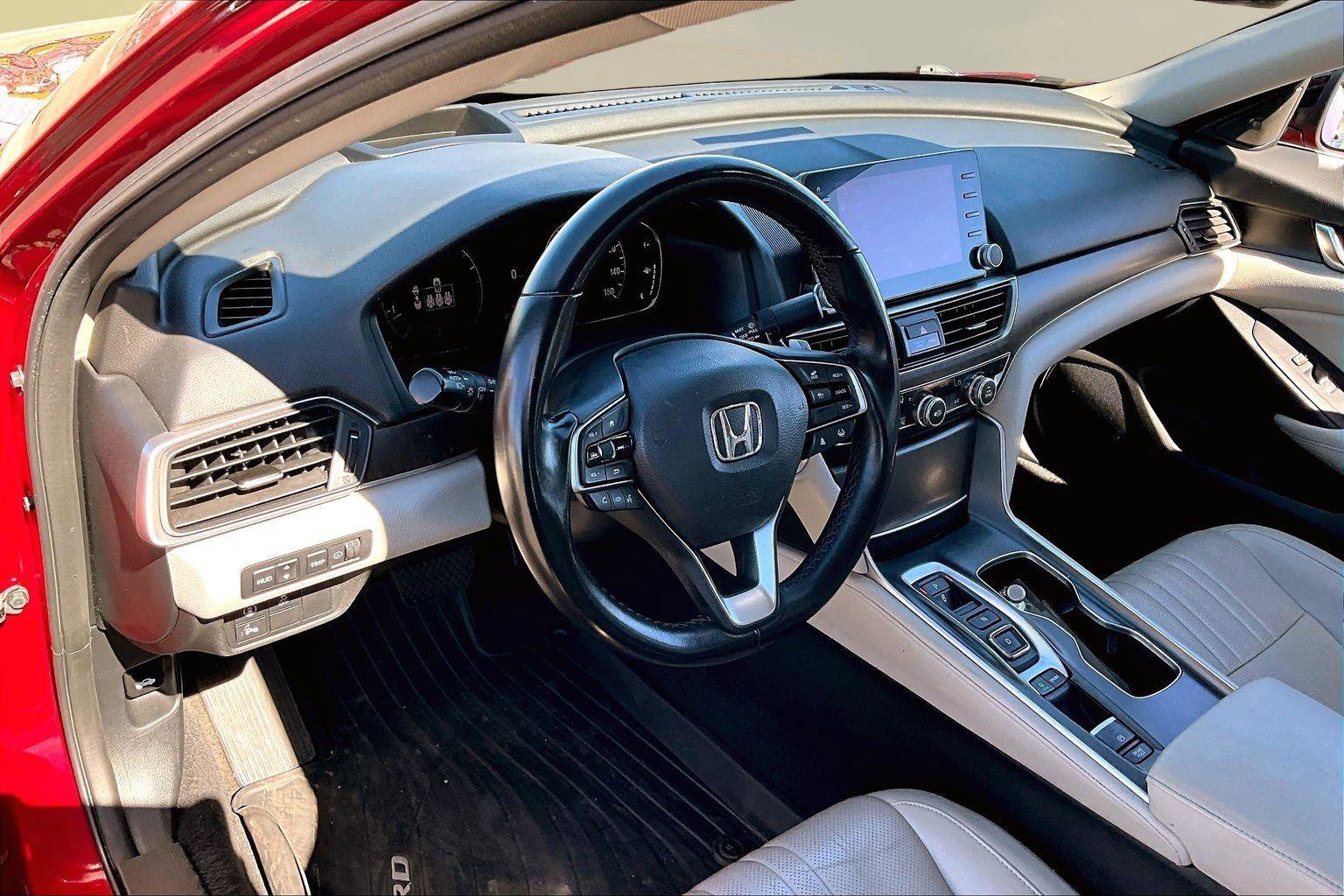 Used 2022 Honda Accord Touring image 12