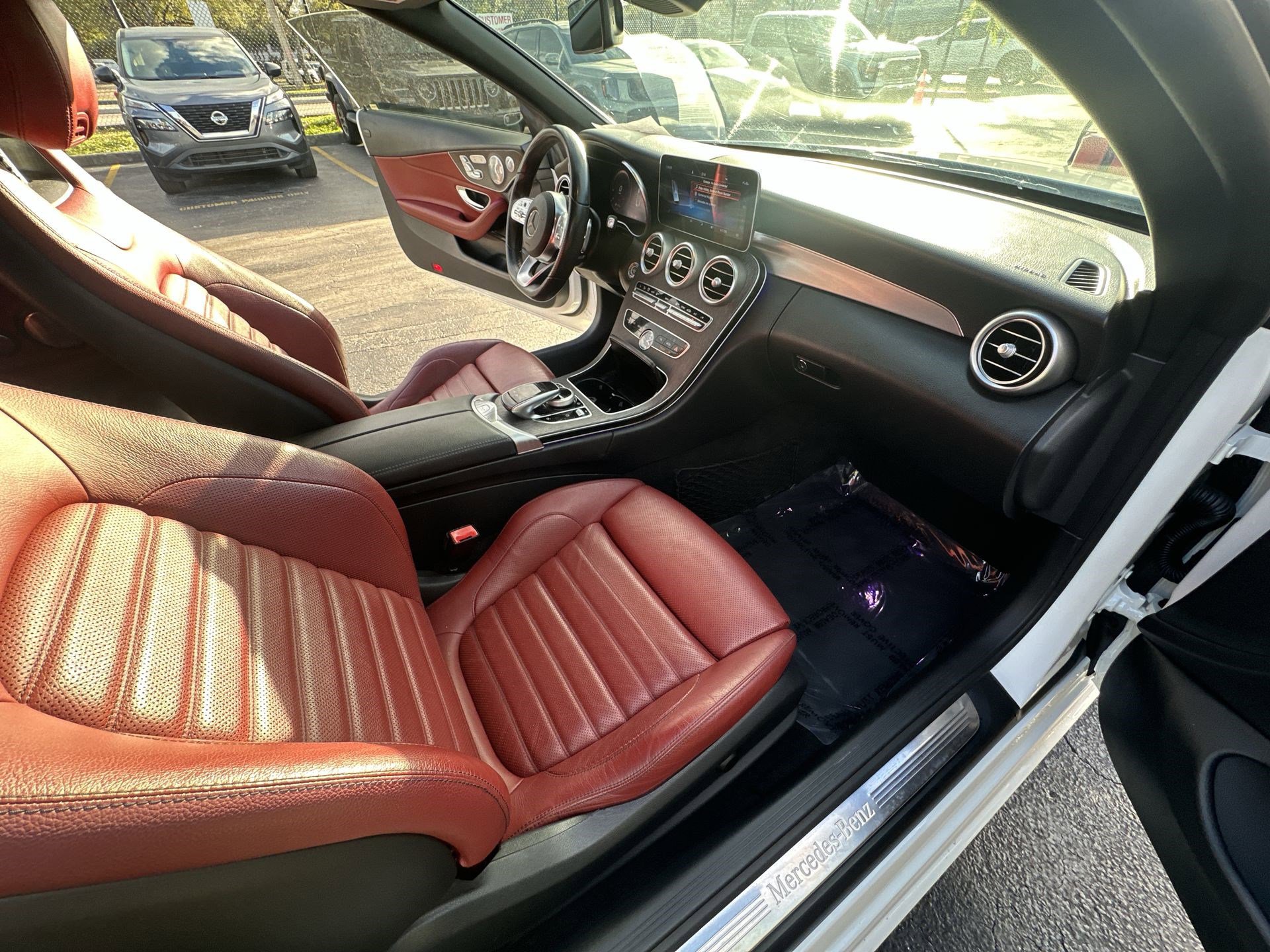 Used 2020 Mercedes-Benz C 300 4MATIC Cabriolet image 30