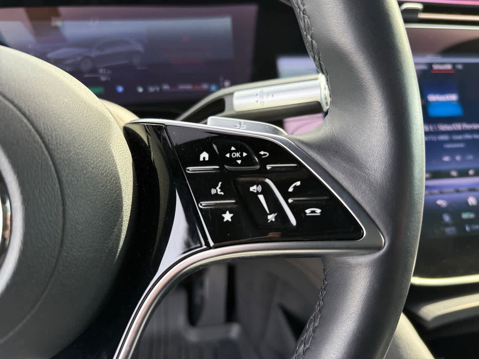 Certified 2022 Mercedes-Benz EQS 580 4MATIC Sedan image 21