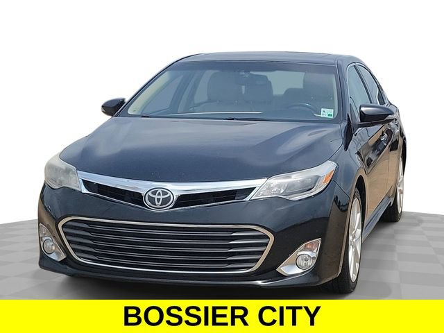 Used 2015 Toyota Avalon Limited w/ Technology Package