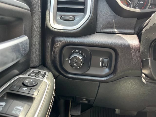Used 2023 RAM 2500 Big Horn w/ Level B Equipment Group AWD/4WD image 31