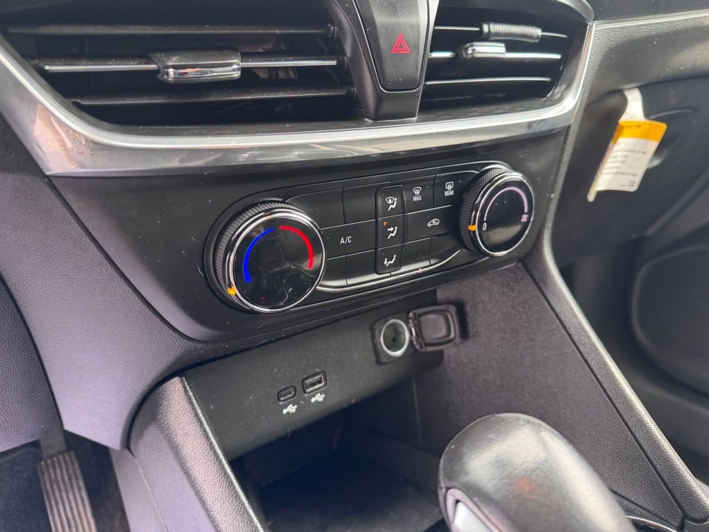 Used 2024 Buick Encore GX Preferred image 19