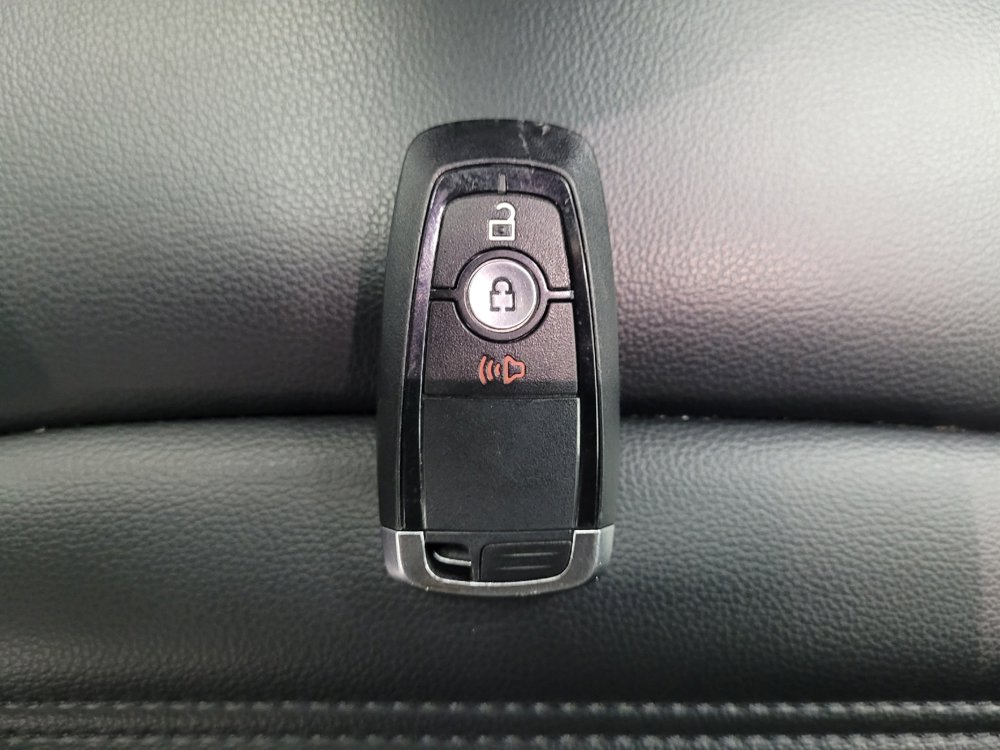 Used 2024 Ford Edge SEL image 32