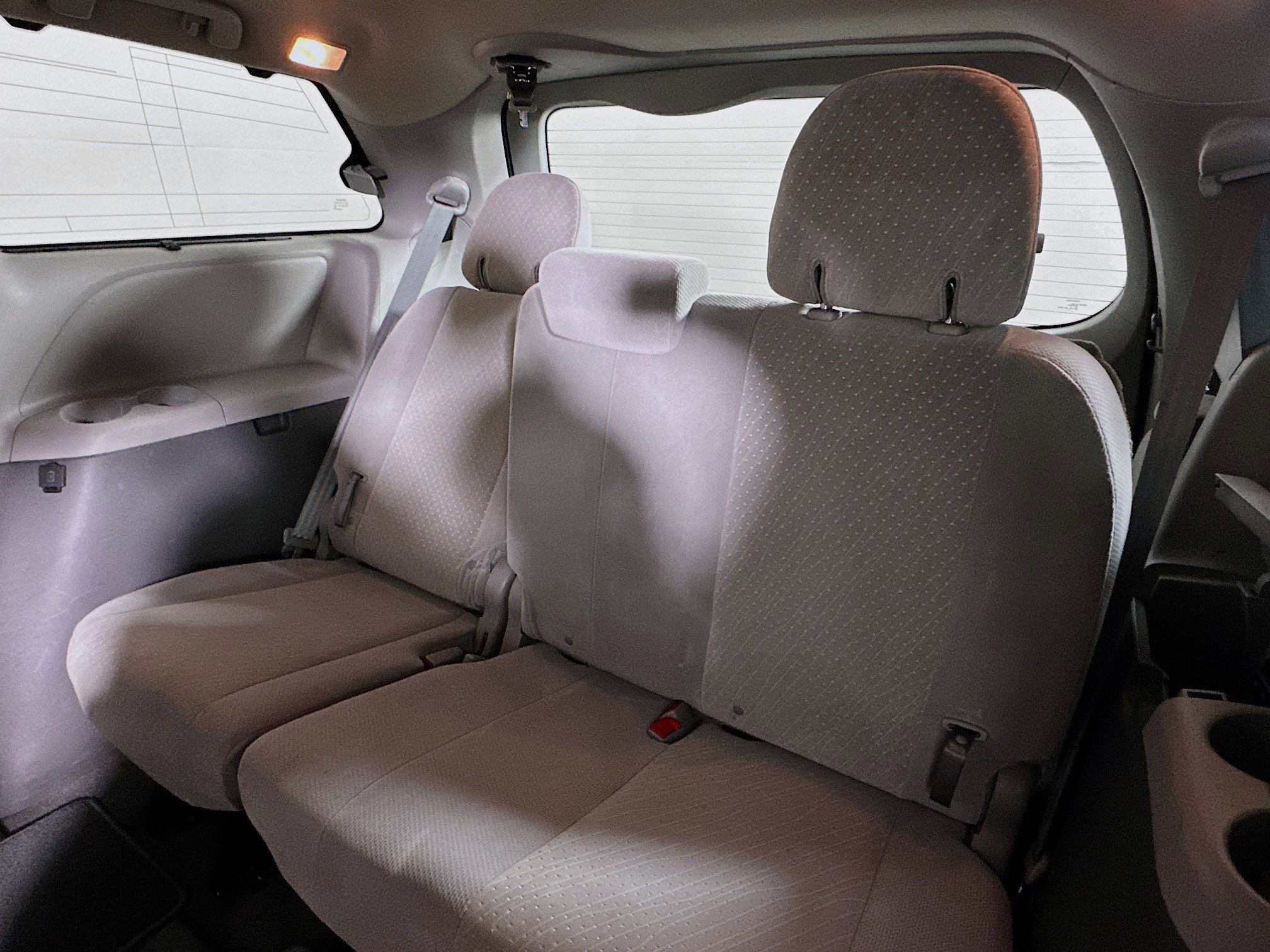 Used 2018 Toyota Sienna LE FWD image 27