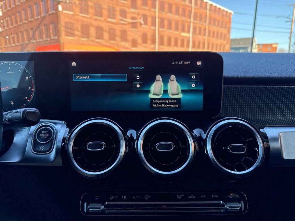 Certified 2021 Mercedes-Benz GLB 250 GLB 250 image 32