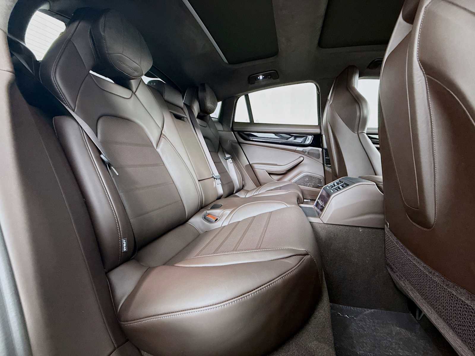 New 2025 Porsche Panamera Turbo image 29