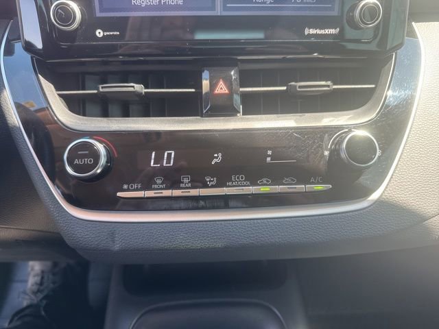 Used 2022 Toyota Corolla LE image 32