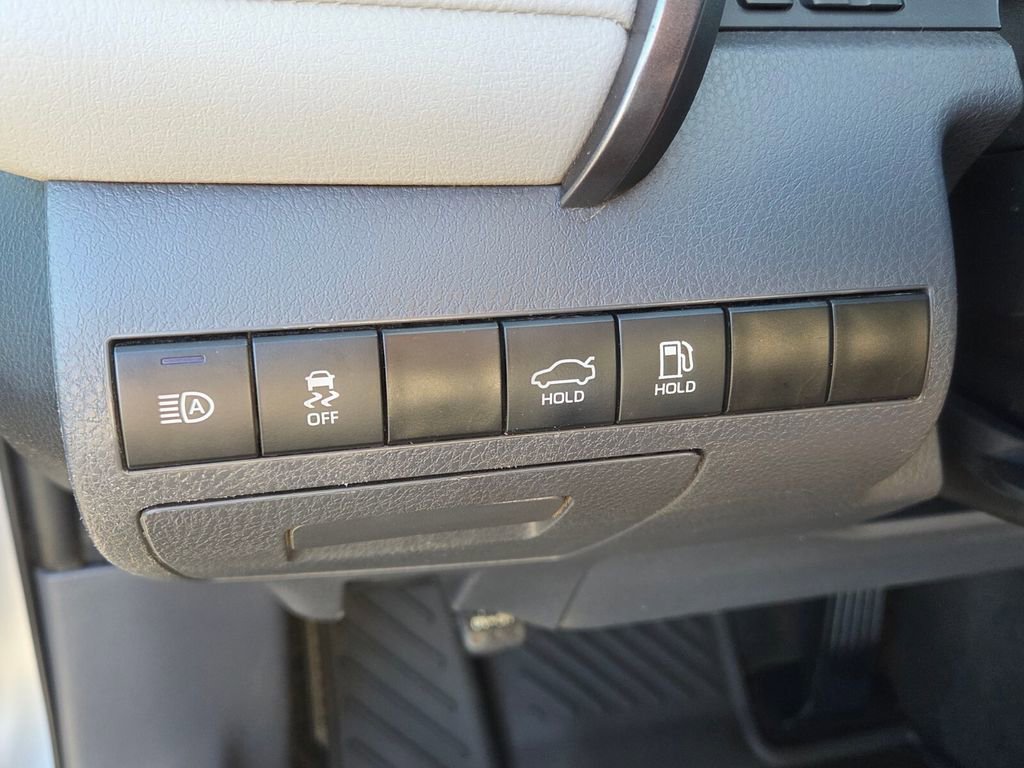 Used 2024 Toyota Camry LE FWD image 26