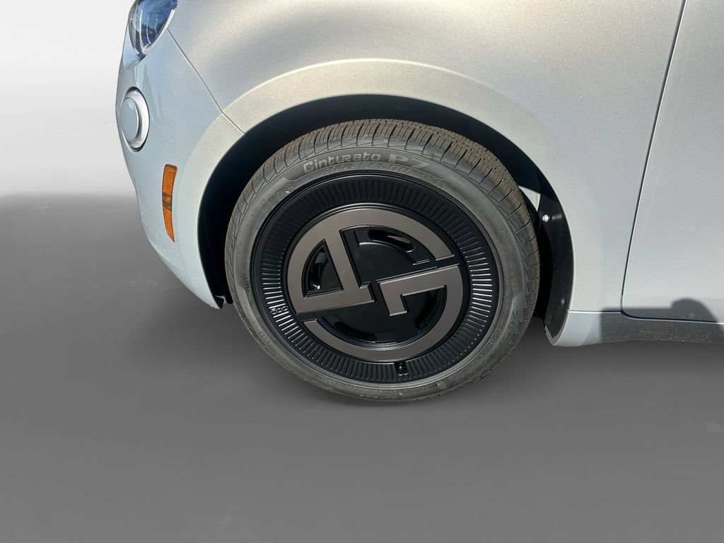 New 2025 FIAT 500 e FWD image 15