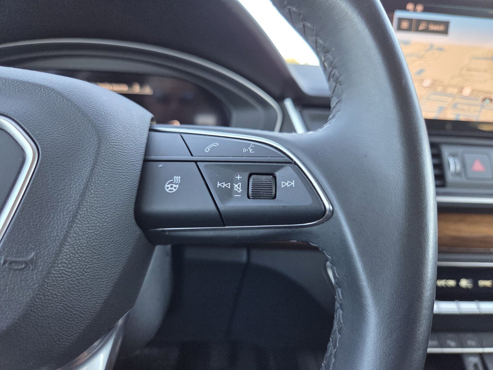 Used 2024 Audi Q5 Prestige image 25