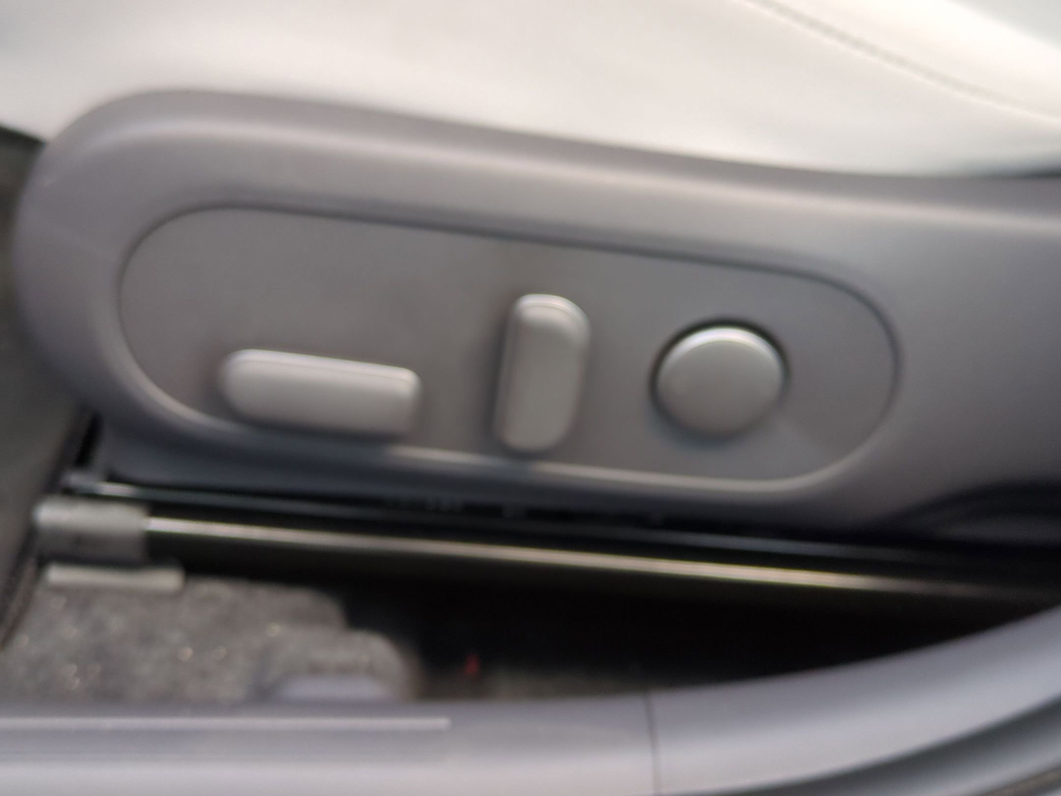 Certified 2025 Hyundai Kona SEL FWD image 21