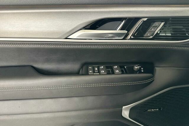 New 2026 Jeep Grand Wagoneer 4WD image 8