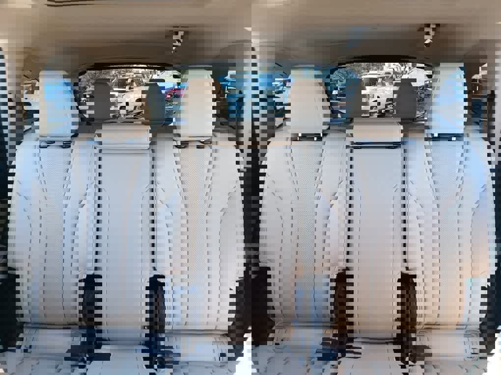 Used 2023 Acura MDX SH-AWD w/ Technology Package image 14