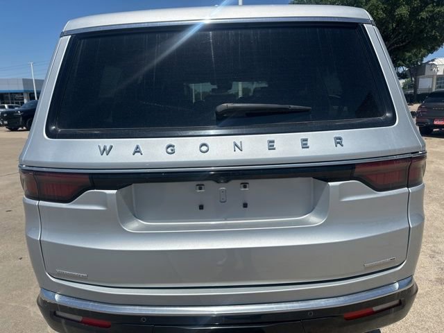 Used 2022 Jeep Wagoneer Series III w/ Premium Group I AWD/4WD image 9