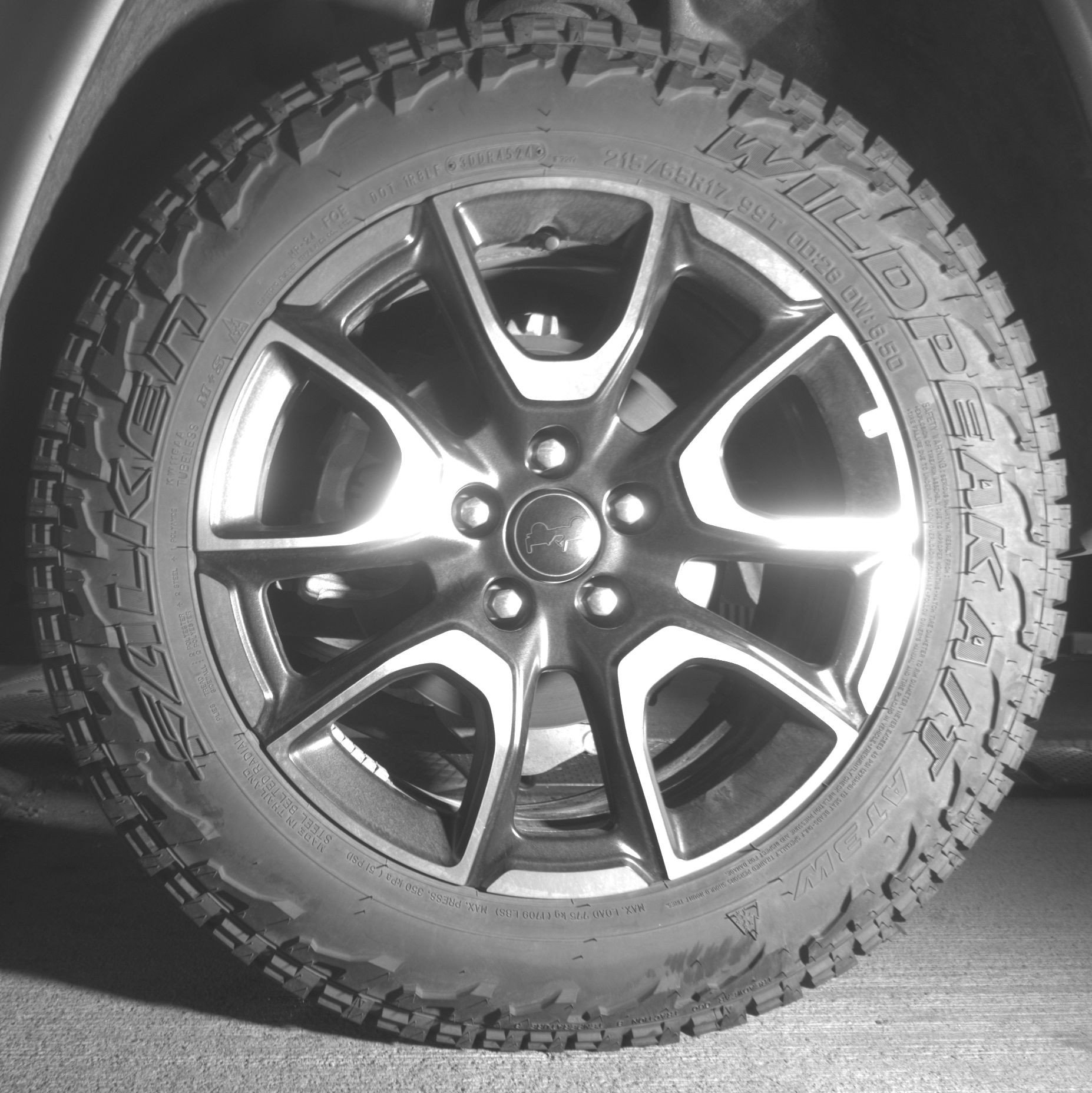 Used 2025 Jeep Compass Trailhawk AWD/4WD image 14